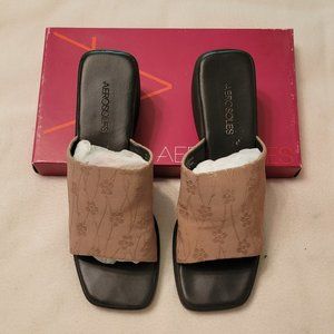 #39 - New with box - Aerosoles Taupe embroidered slides